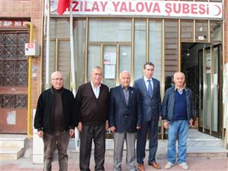 Kızılay Haftası dolayısıyla, Kızılay Yalova Şubesi’ni ziyaret ettik.