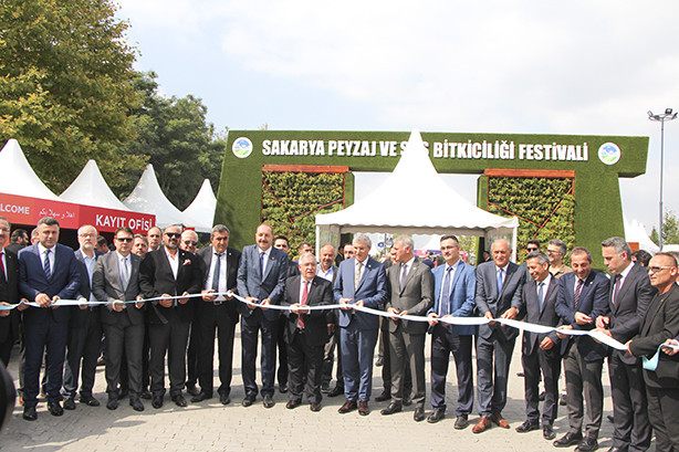 Sakarya Peyzaj ve Süs Bitkiciliği Festivali açılışına iştirak ettik